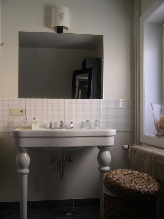 Bed and Breakfast Huyze-peppins Maldegem Esterno foto